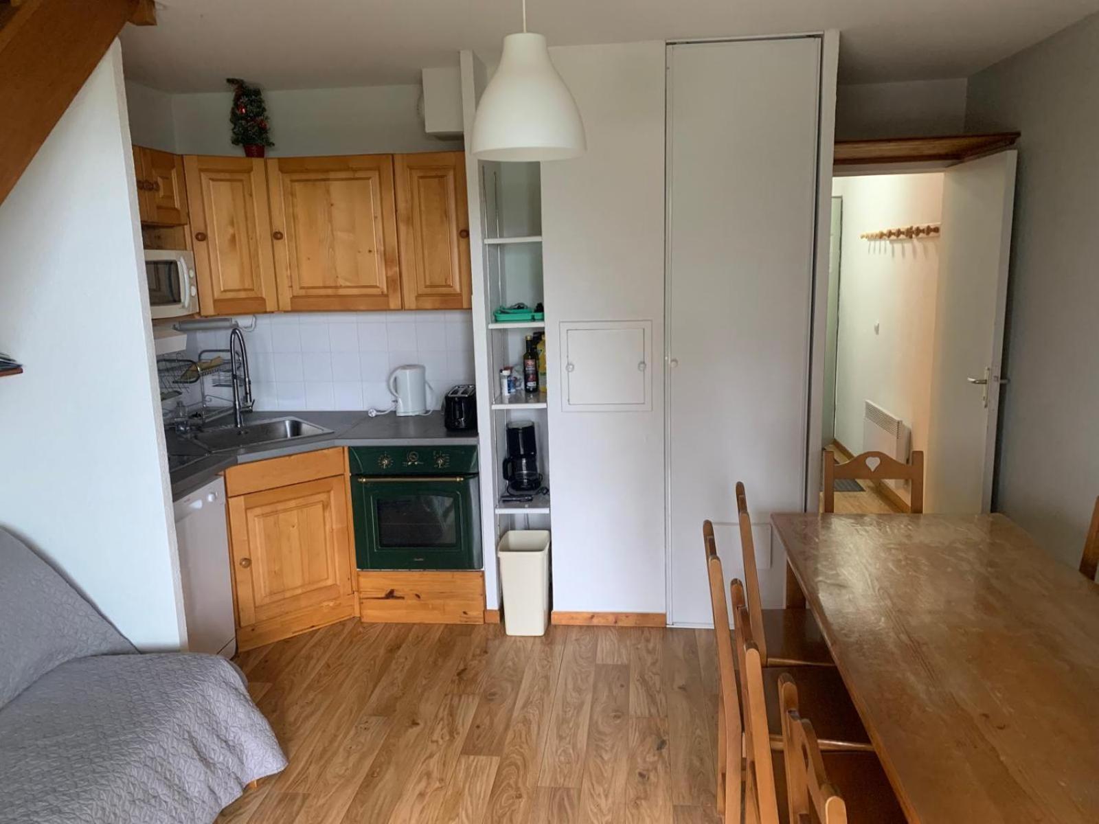 Appartement Dans Residence Bois De La Reine, Besse Et Saint Anastaise Exterior foto
